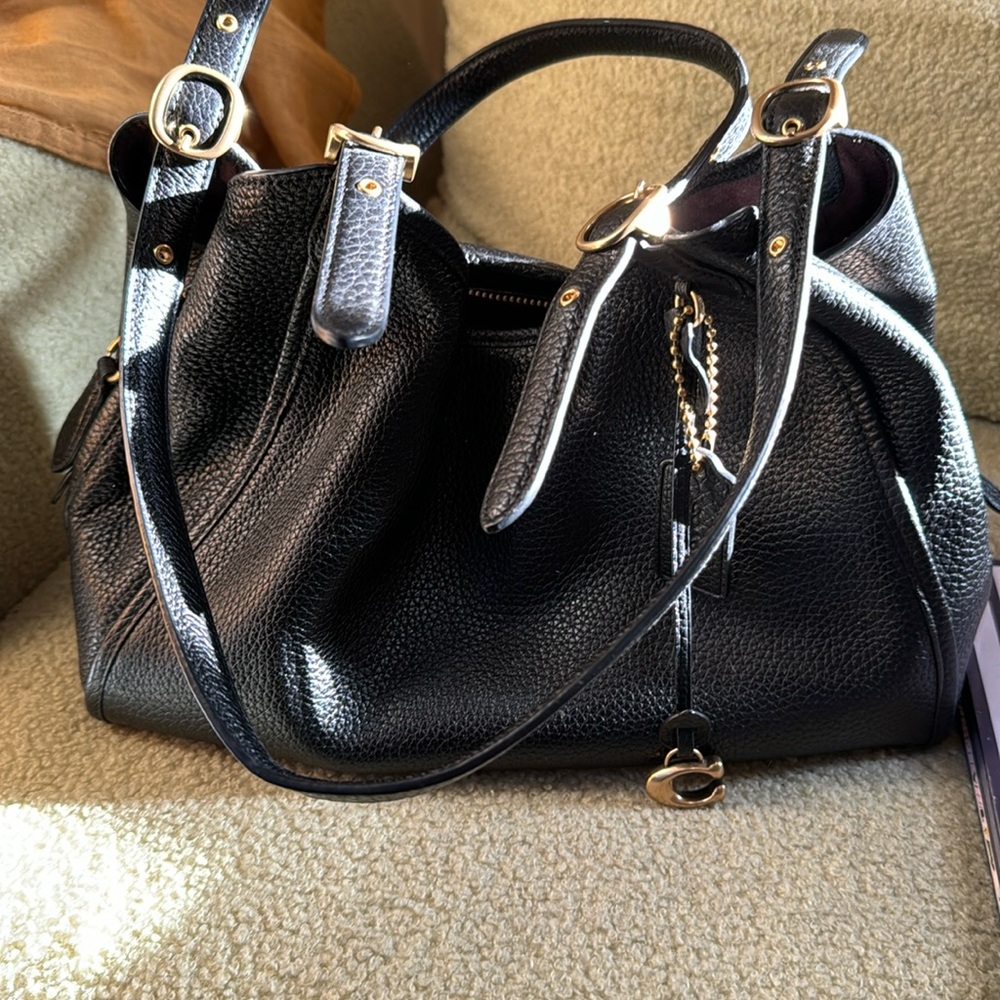 Black Coach Handbag (Like New)